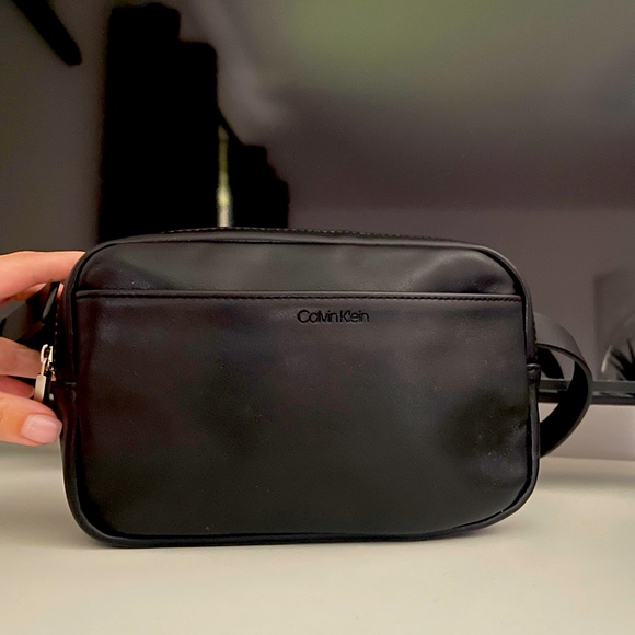 Calvin Klein Belt Bag - Picture 1 of 5